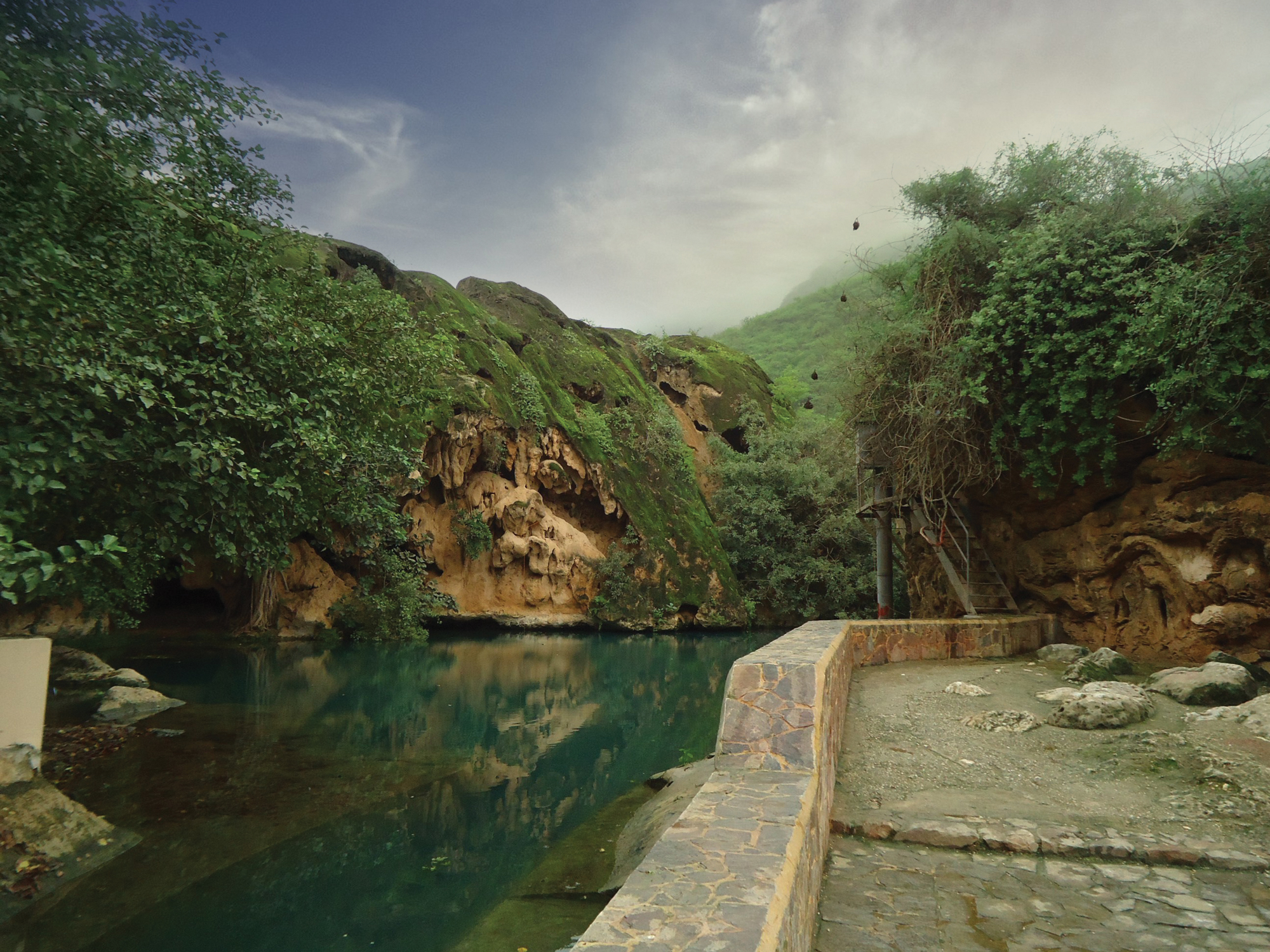 <span>09:30 AM</span>Sahlanoot Water Spring & Wadi Ghir