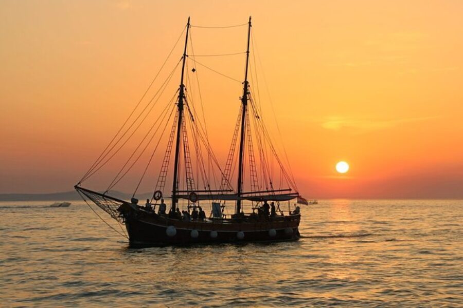 Sail into the Sunset: A Majestic Evening Cruise in Muscat